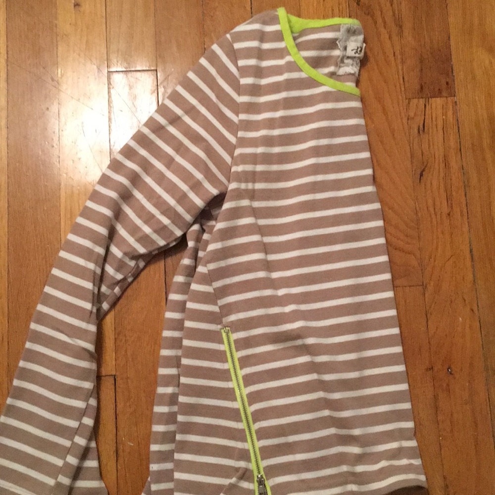 Camel/white striped top